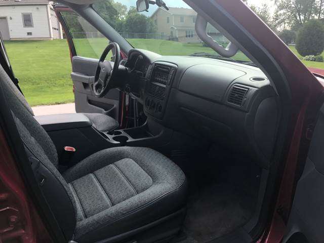 2003 Ford Explorer XLS 4dr SUV